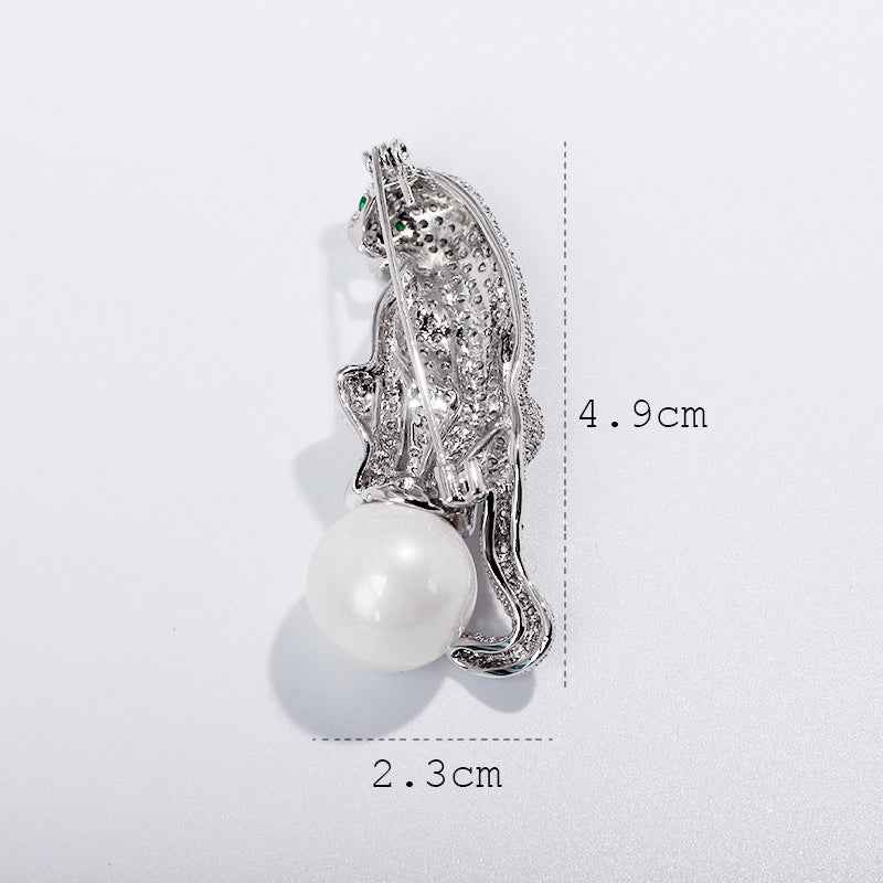 Luxury Copper Zircon Panther Brooch with Pearl