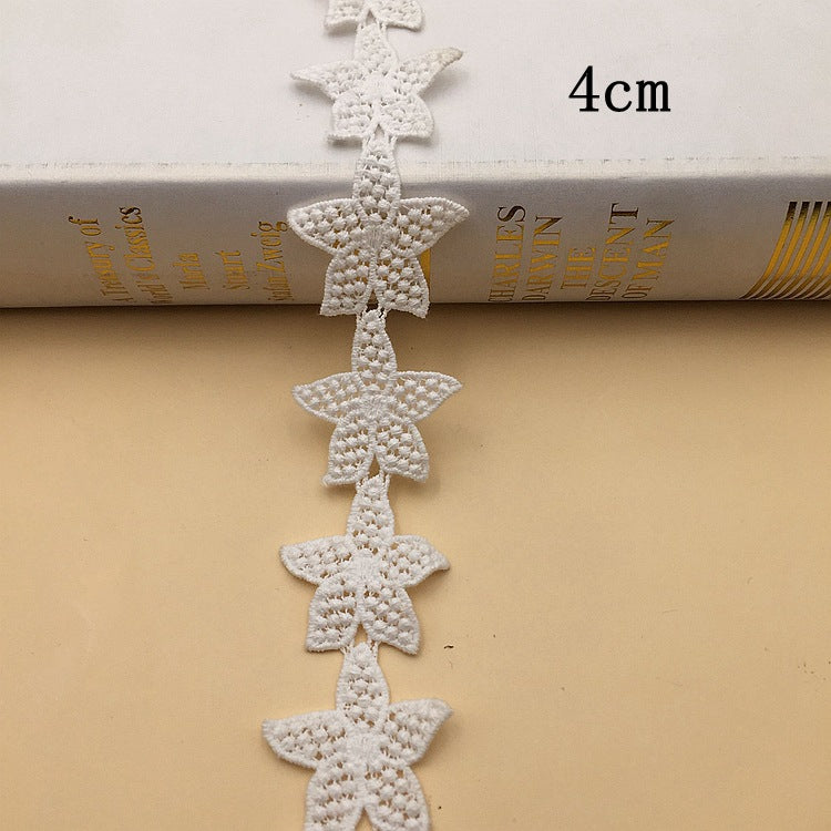 Dantelă brodată florală din bumbac alb 1.5-4cm, 10 yarzi