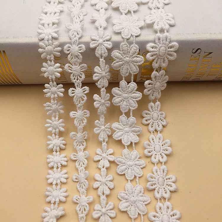 1.5-4cm White Cotton Floral Embroidered Lace Trim 10 Yards
