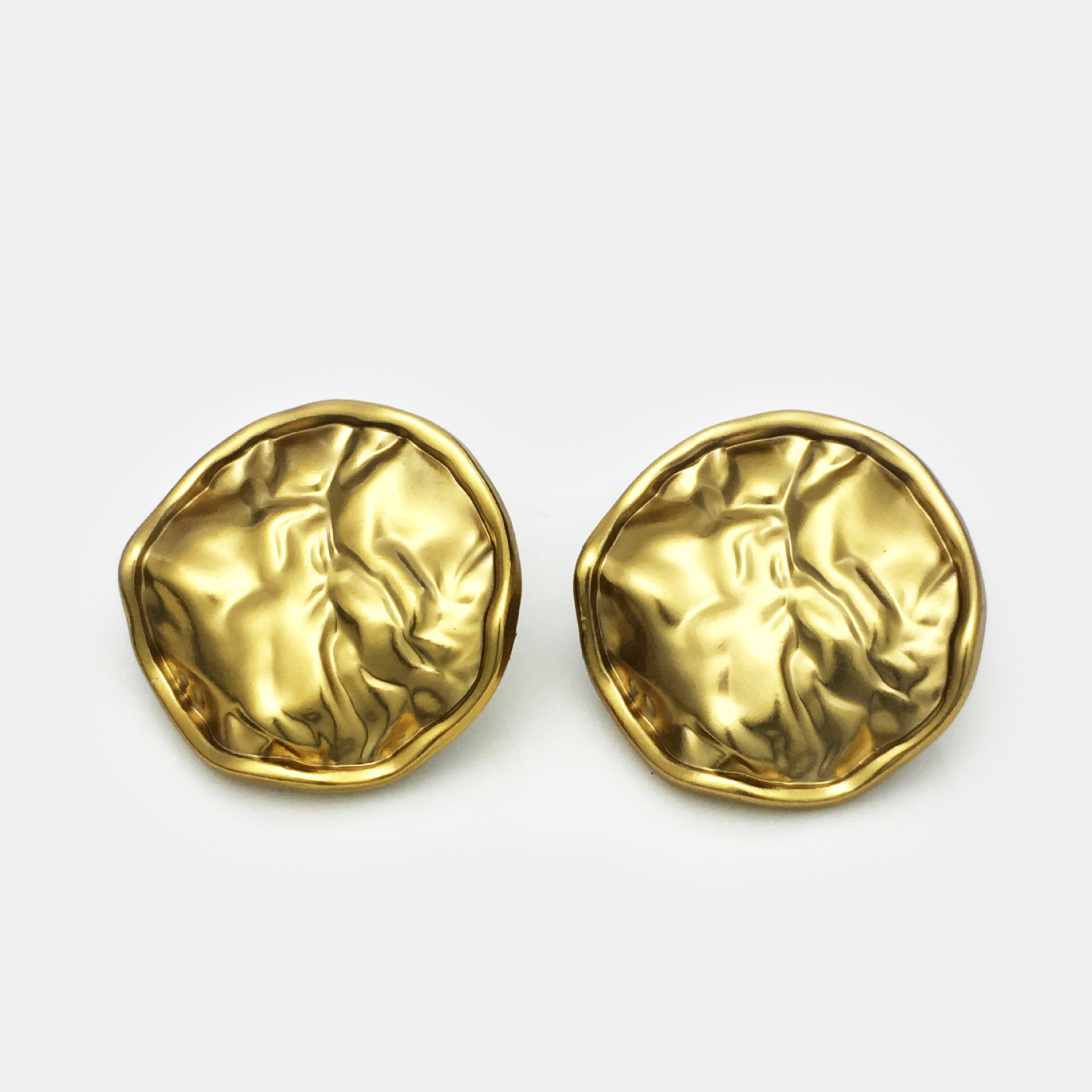 15-32mm antiikhõbedased volditud ebaregulaarse kujuga metallnööbid mantlitele 20 tk