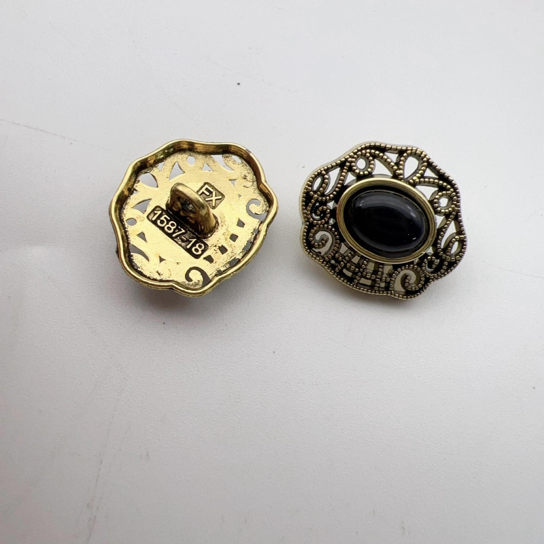 17.5mm čínský styl vintage duté krajkové knoflíky z kovové slitiny, balení 50 kusů
