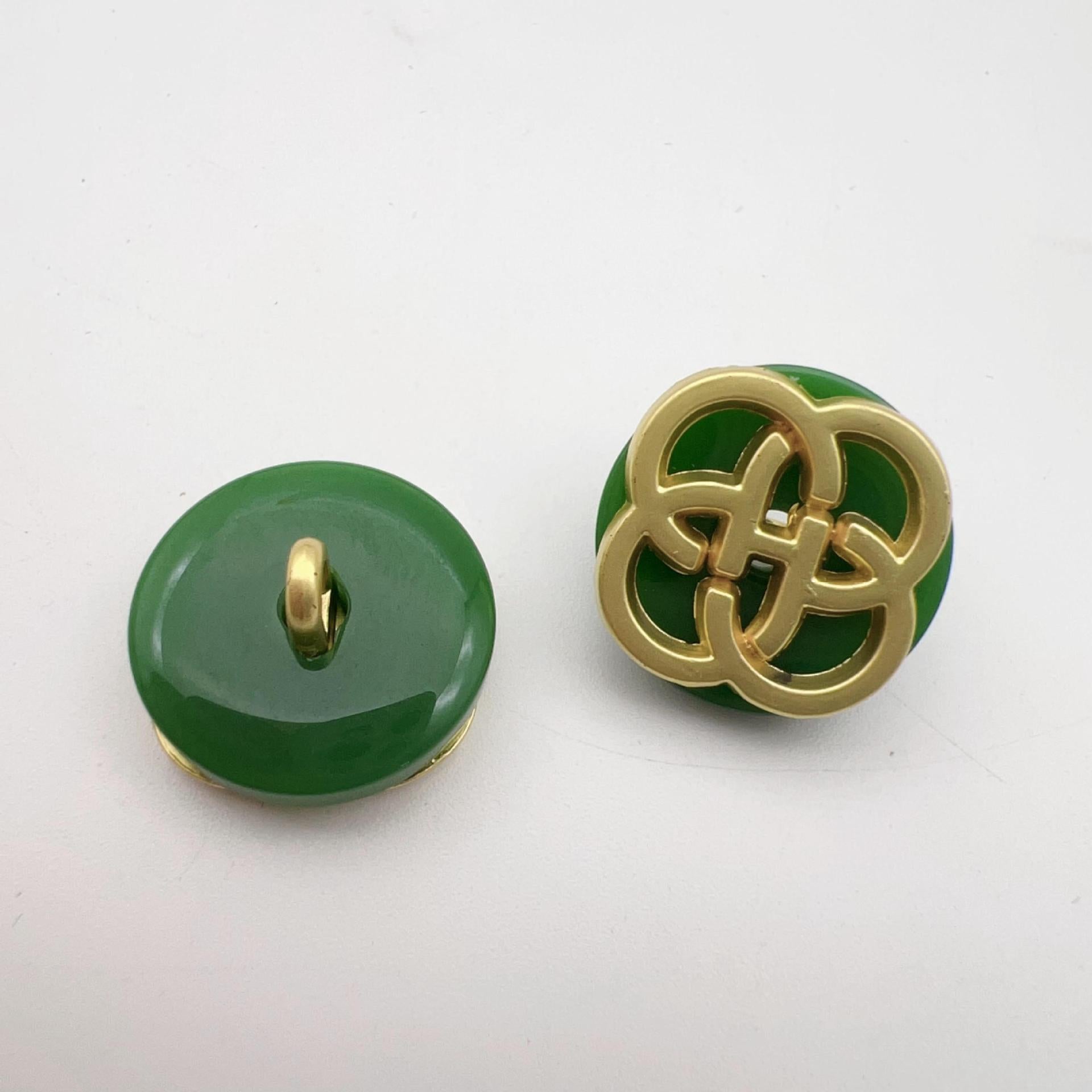 17.5mm Harpiks Kinesisk Firebladet Kløver Skaft Knapper 48 Pakke (8 Stilarter)