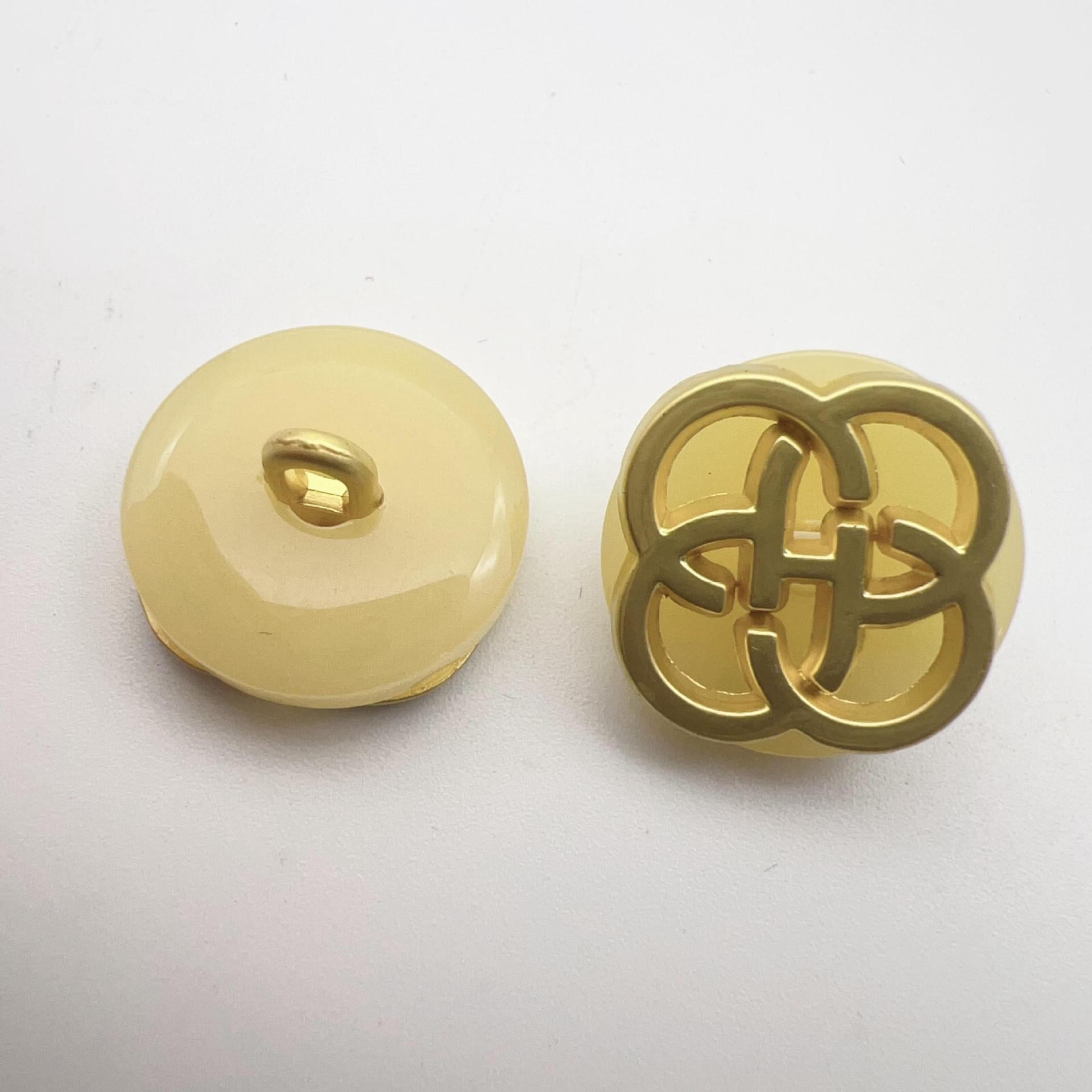 17.5mm Harpiks Kinesisk Firebladet Kløver Skaft Knapper 48 Pakke (8 Stilarter)