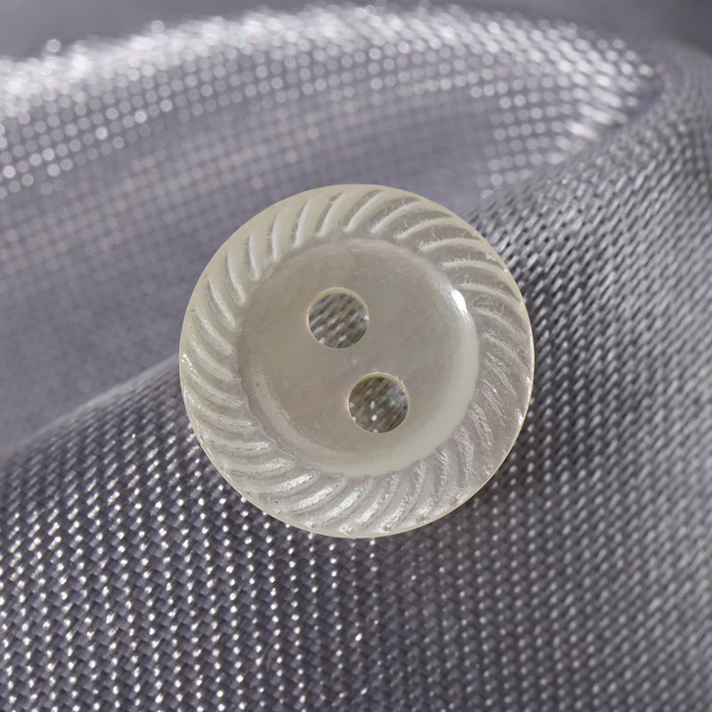 9/10/11,5mm Bred-Kant To-Hulls Hvit Skall Knapper 100stk