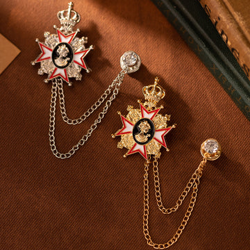 Men's Baroque Retro Metal Crown Queen Portrait Brooch Pin Badge 2 Pack - Lots of Buttons