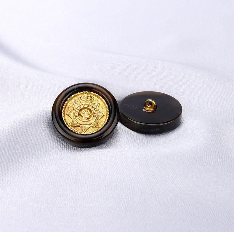 Čierne hnedé vintage korunkové hviezdicové okrúhle gombíky z živice s kovovým nožičkou 12 ks