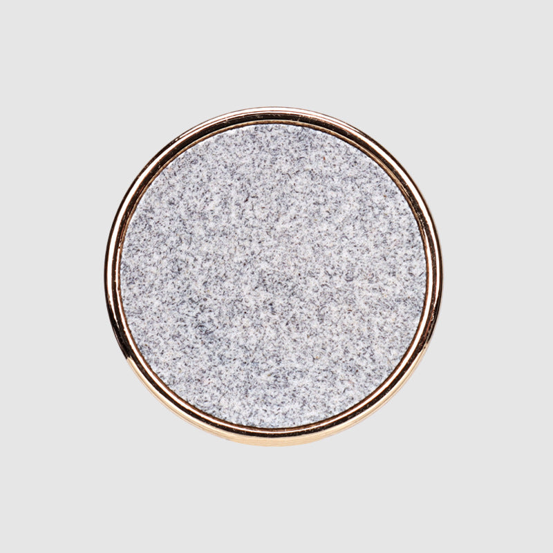 15 - 25mm okrúhle gombíky z recyklovanej živice s kovovým základom, balenie 30 kusov