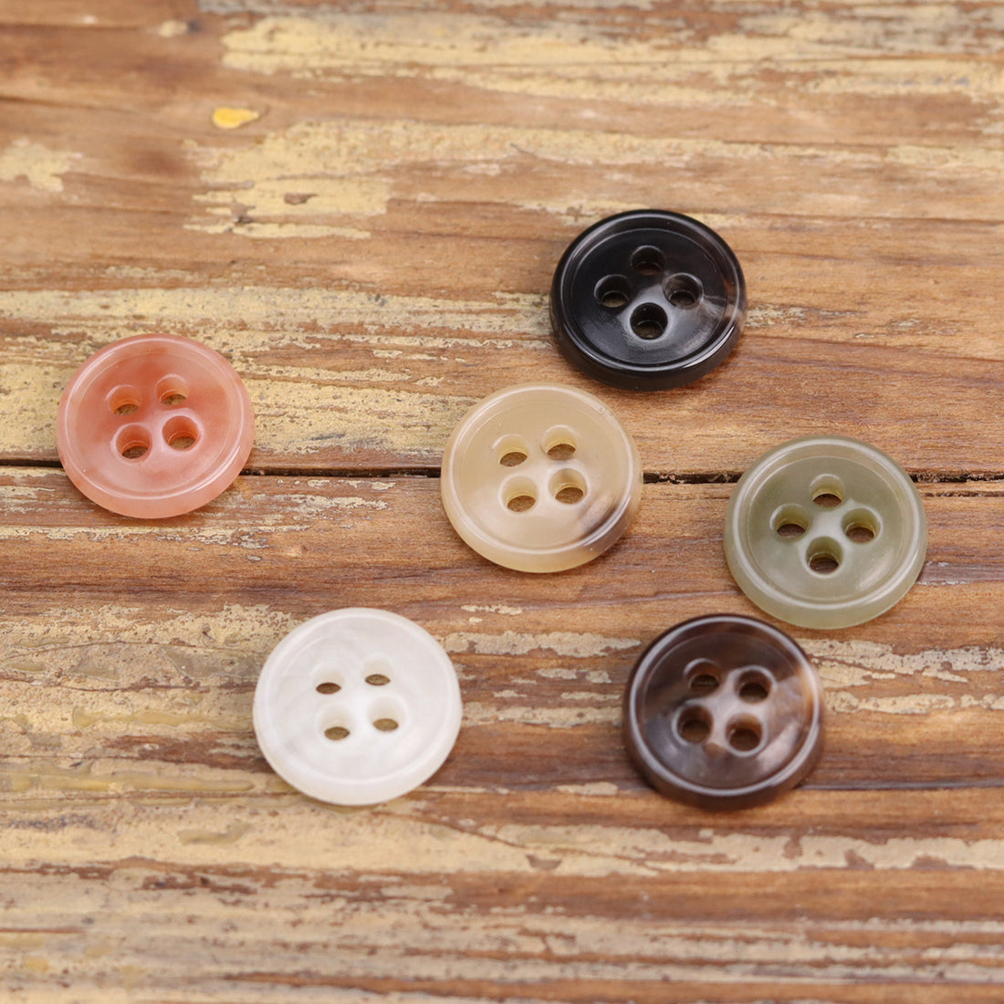 11.5mm vícebarevné knoflíky z urey pro děti 60 kusů (6 barev)
