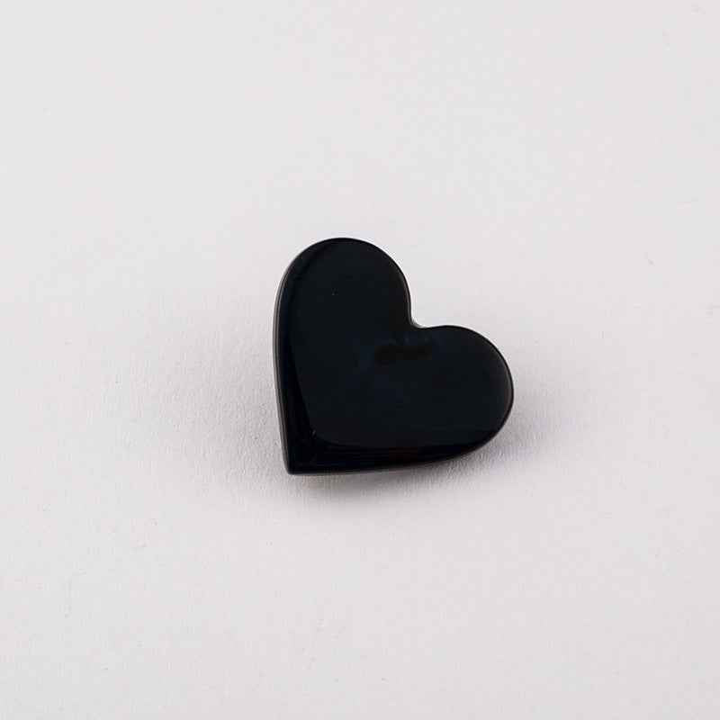 17mm 23mm Classic Black White Flat Heart Buttons with Metal Shank 30pcs