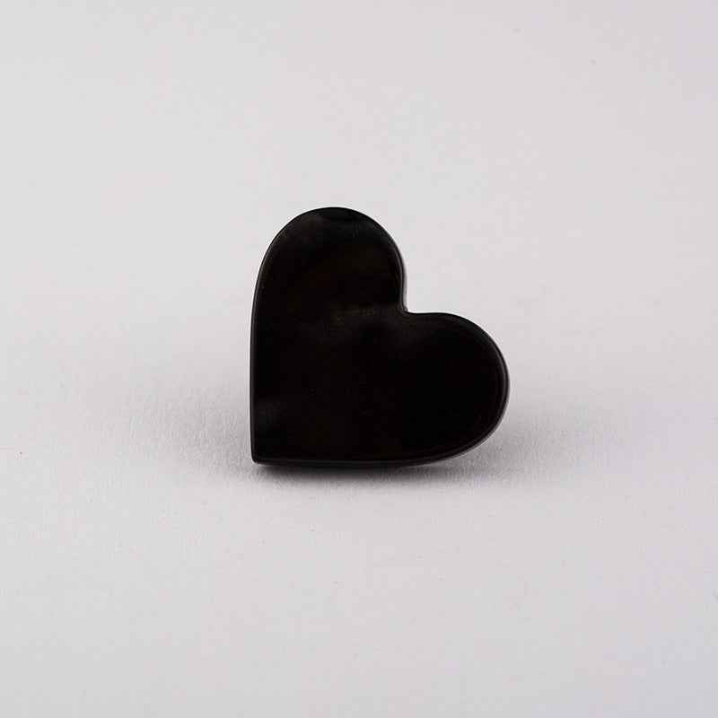 17mm 23mm Classic Black White Flat Heart Buttons with Metal Shank 30pcs