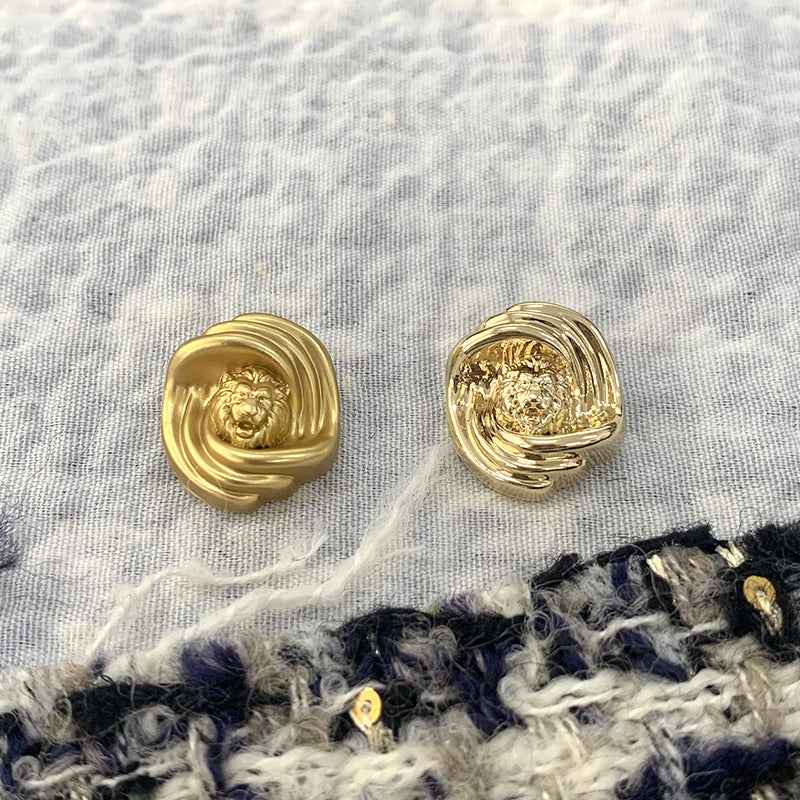 British Style Gold Irregular Lion Head Metal Shank Buttons 50 Pack
