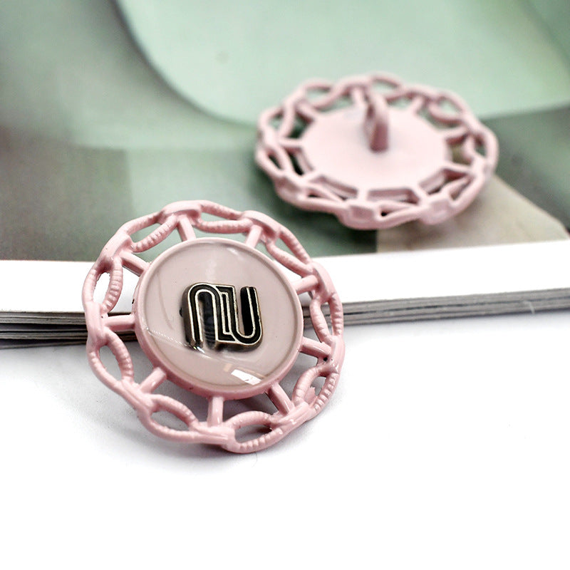 Butoane cu tijă metalică literă M de 18/23mm pentru costume și paltoane 10 bucăți