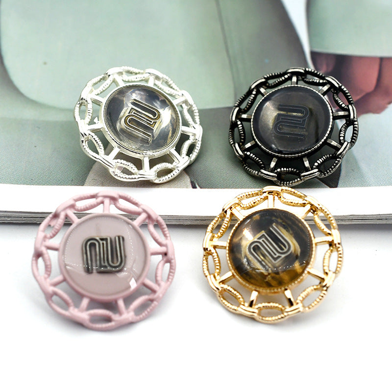 Butoane cu tijă metalică literă M de 18/23mm pentru costume și paltoane 10 bucăți