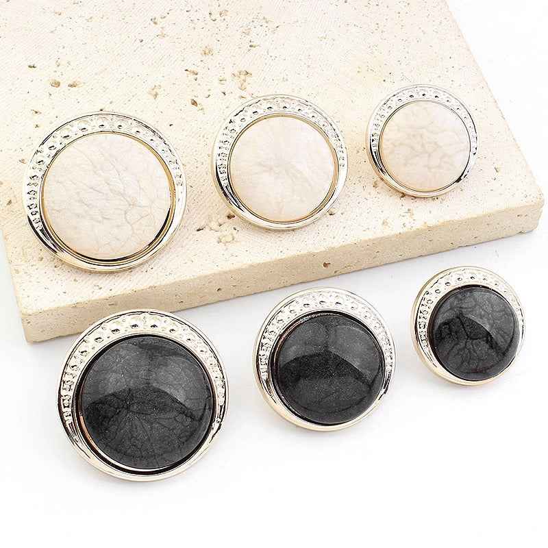 21mm/25mm/30mm Round Resin Shank Buttons Cream White Black 30 Pack