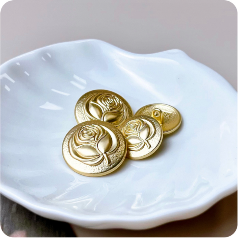 18/23mm Vintage Rose Metal Skaft Knap til Sweatre 12PCS