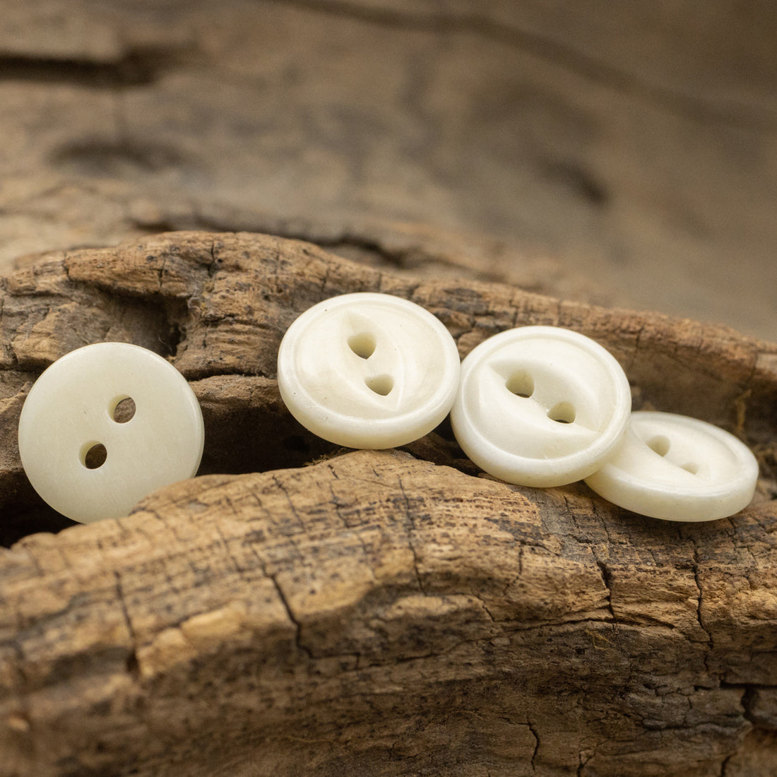 11.5mm Ivory Two-Hole Fish-Eye Bovine Bone Buttons for Shirt 10pcs - Lots of Buttons