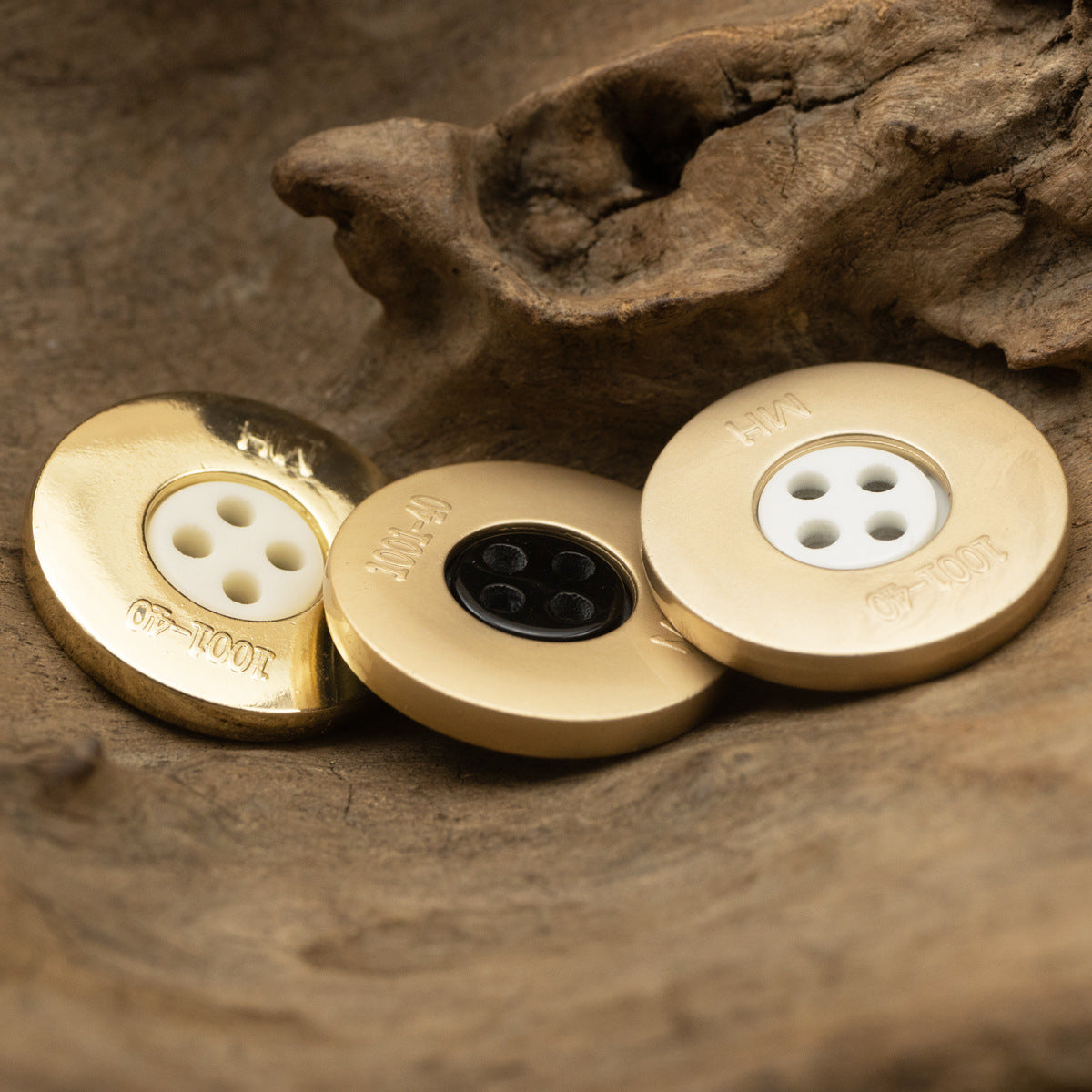 15-28mm Water Ripple White and Light Gray Resin Metal Buttons 10pcs - Lots of Buttons