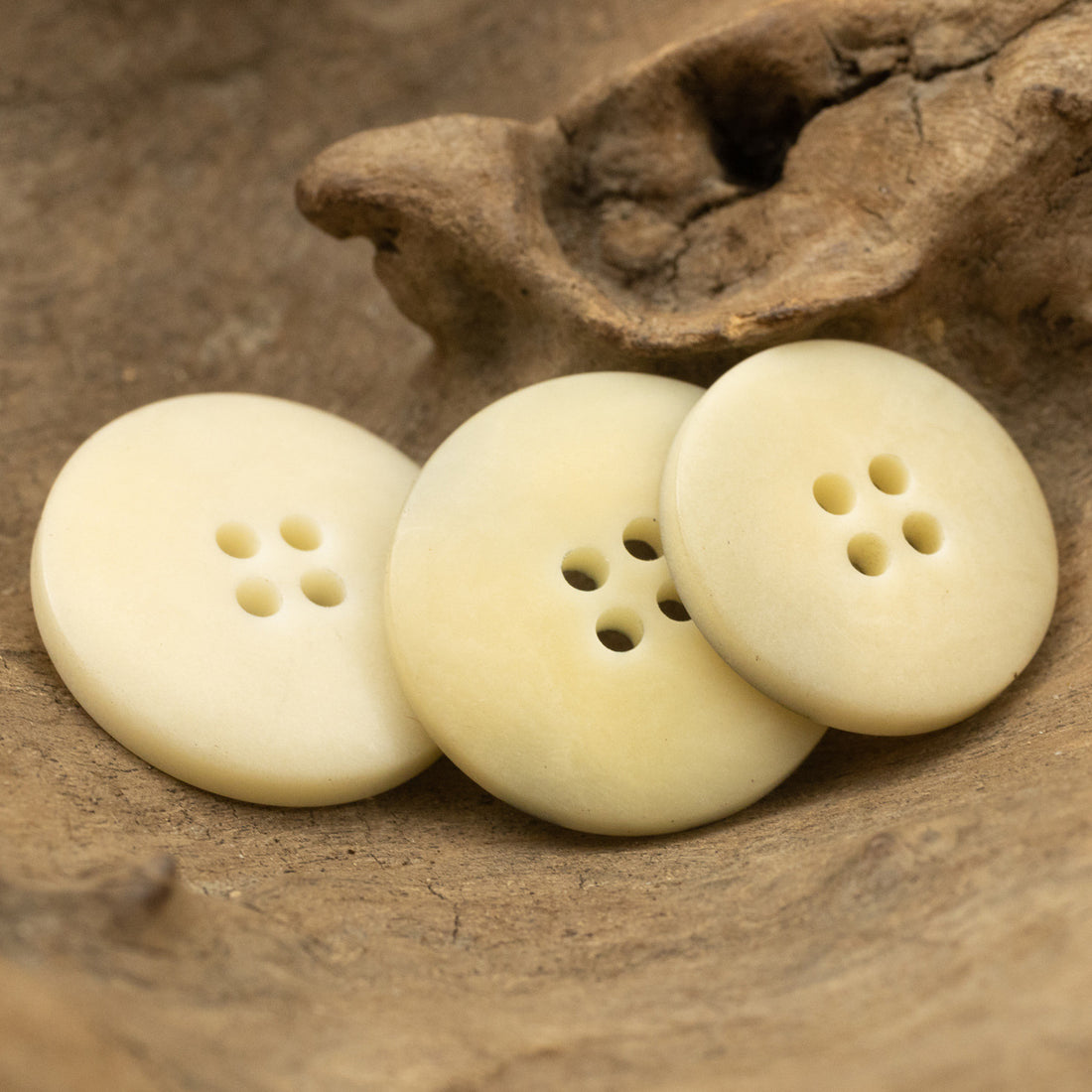 Vintage Matte Dark Green and Beige Color-Printed Fruit Buttons 5pcs - Lots of Buttons