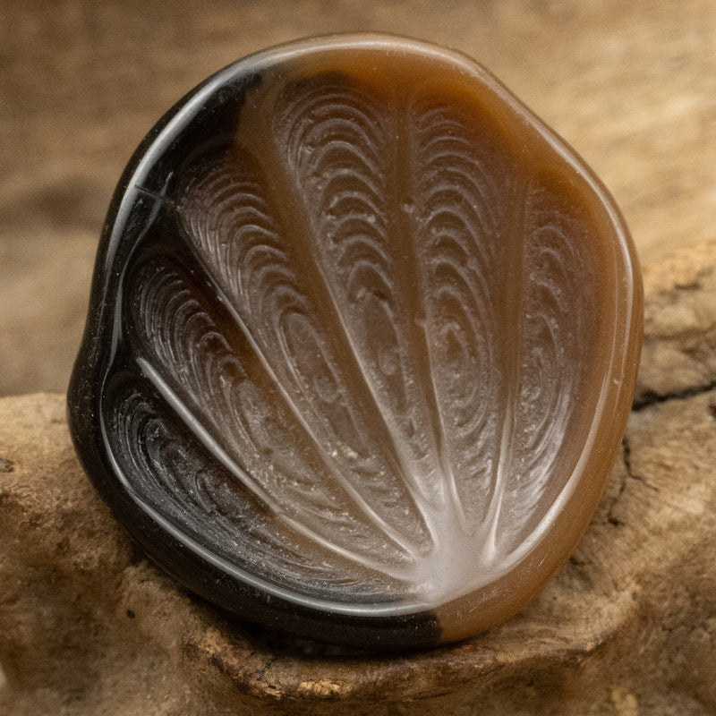 21-34mm Fan-Shaped Resin Shank Buttons with Feather Texture 10pcs - Lots of Buttons