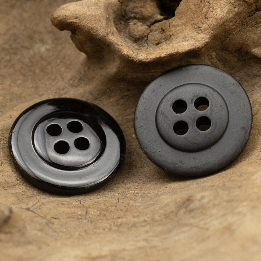 Matte Glossy Black Anchor Pattern Resin Buttons for Sailor Coats 30pcs - Lots of Buttons