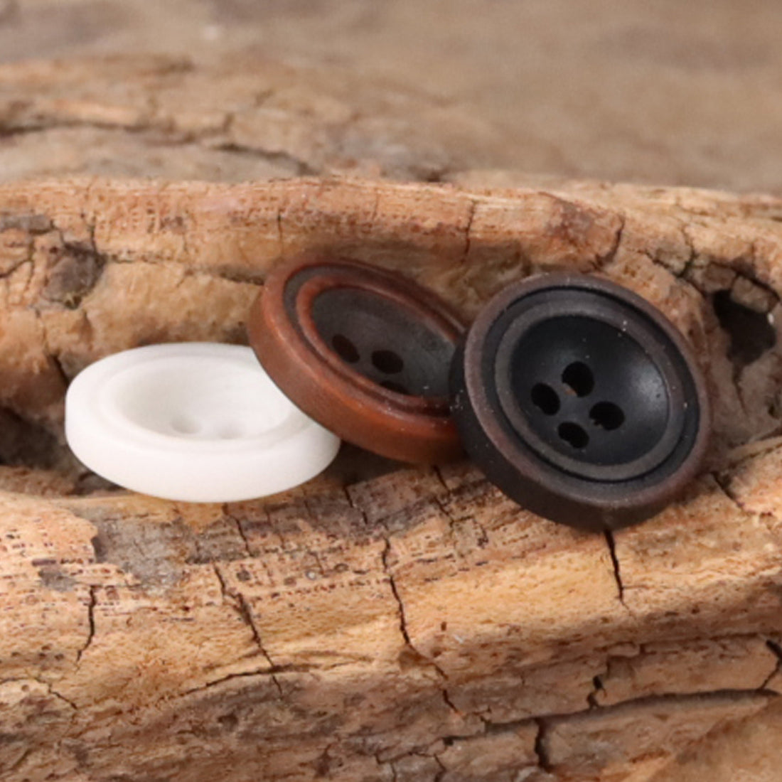 11.5mm Burnt Red Coffee-Colored Tagut Nut Buttons for Linen Blouses 10pcs - Lots of Buttons