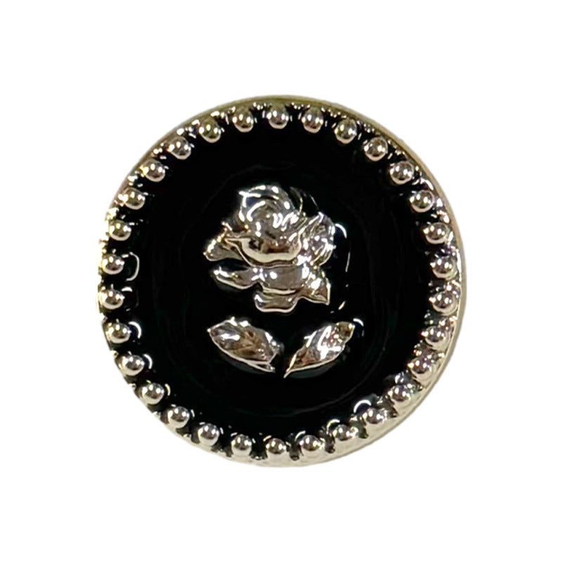 15/18/21mm ümmargused plastist varrega nupud hammasratta servaga roosimustritega 100 tk