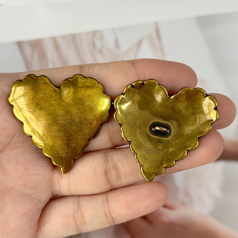 3.8cm Velké starožitné zlaté kovové knoflíky ve tvaru srdce pro kašmírové kabáty 6ks