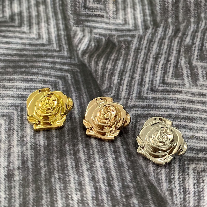 15/18/23mm Butoane metalice de cusut manual 3D cu floare vintage trandafir pentru pulovere 50 bucăți