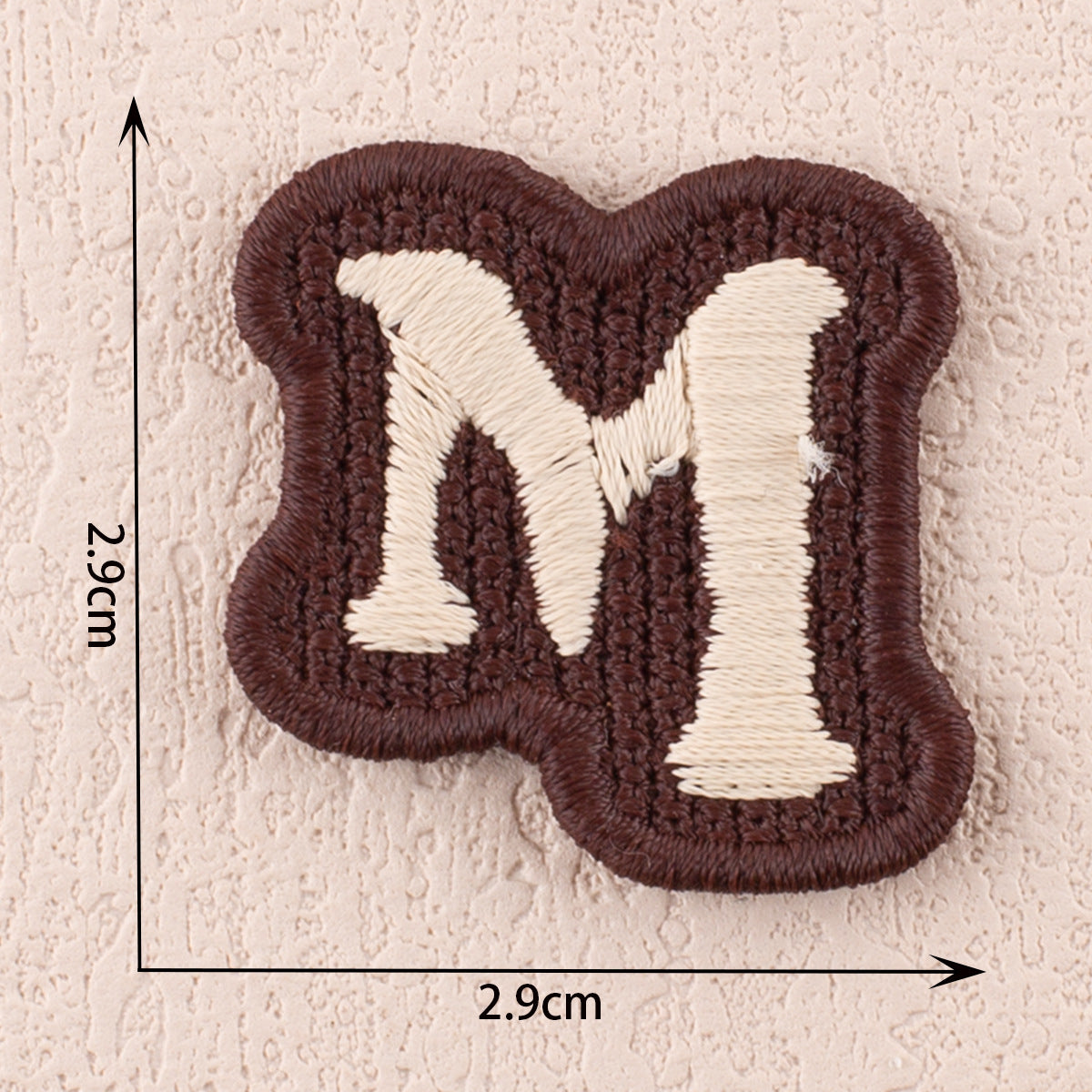 Set de 30 de patch-uri din material cu alfabet și cifre brodate integral