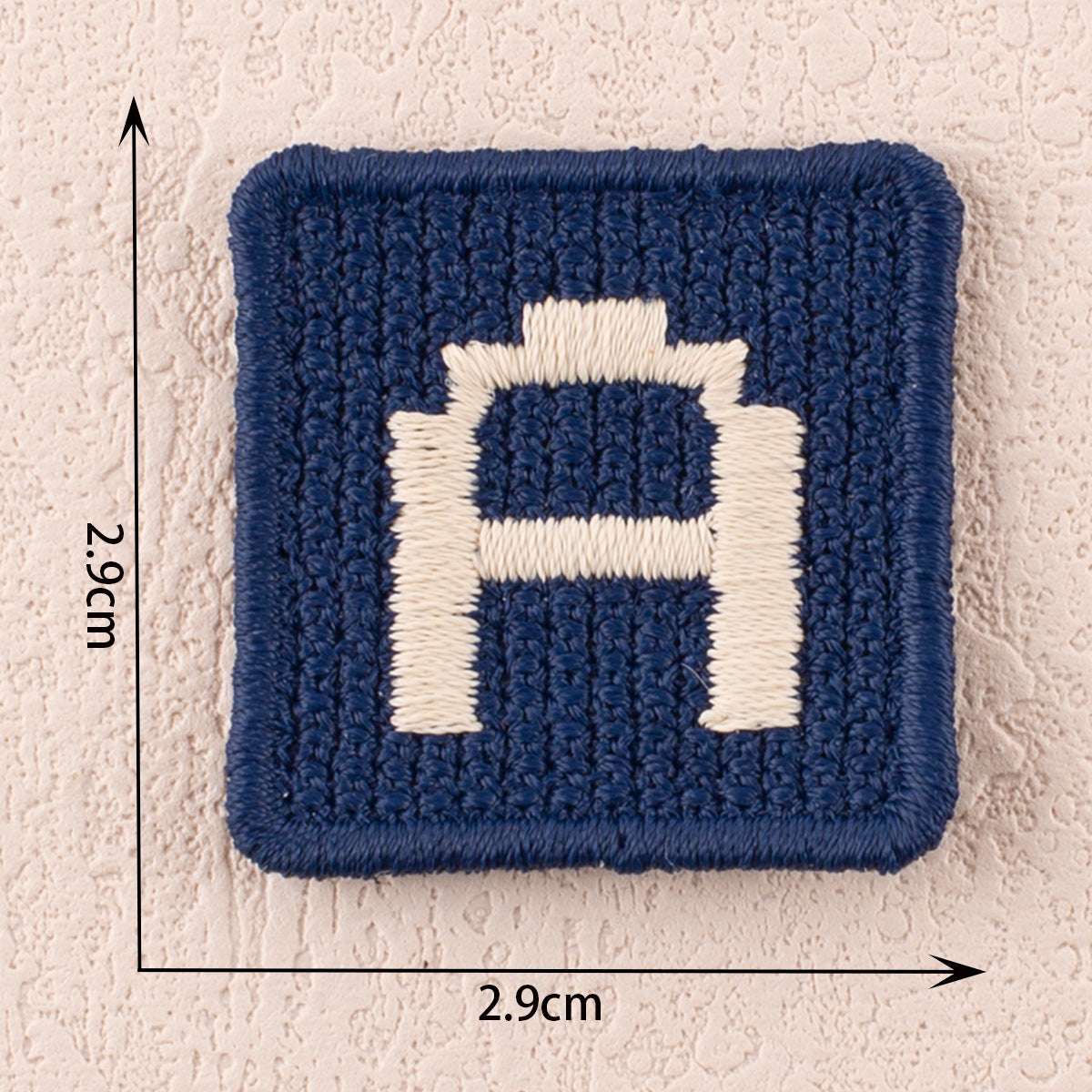 Set de 30 de patch-uri din material cu alfabet și cifre brodate integral