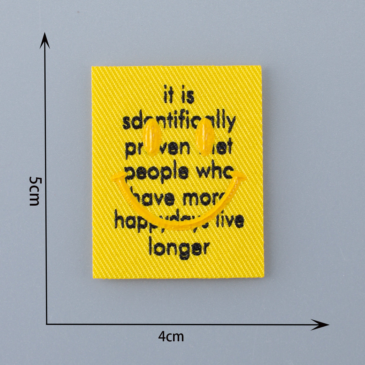 Veselé 3D odznaky s tvárou smajlíka abecedy na všestrannú dekoráciu 26 ks