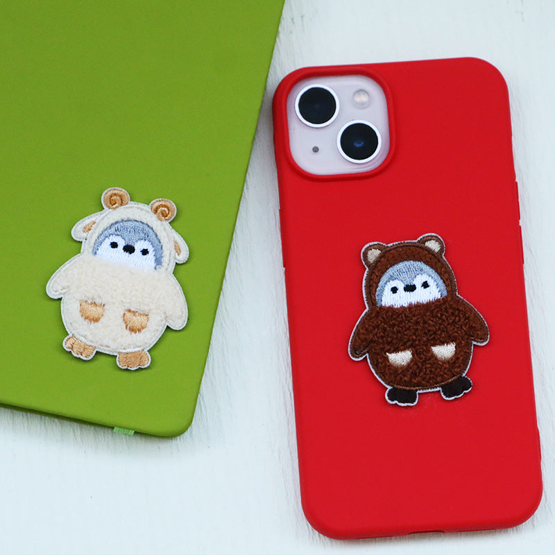 Set de 5 patch-uri brodate cu pinguin pufos autoadeziv adorabil
