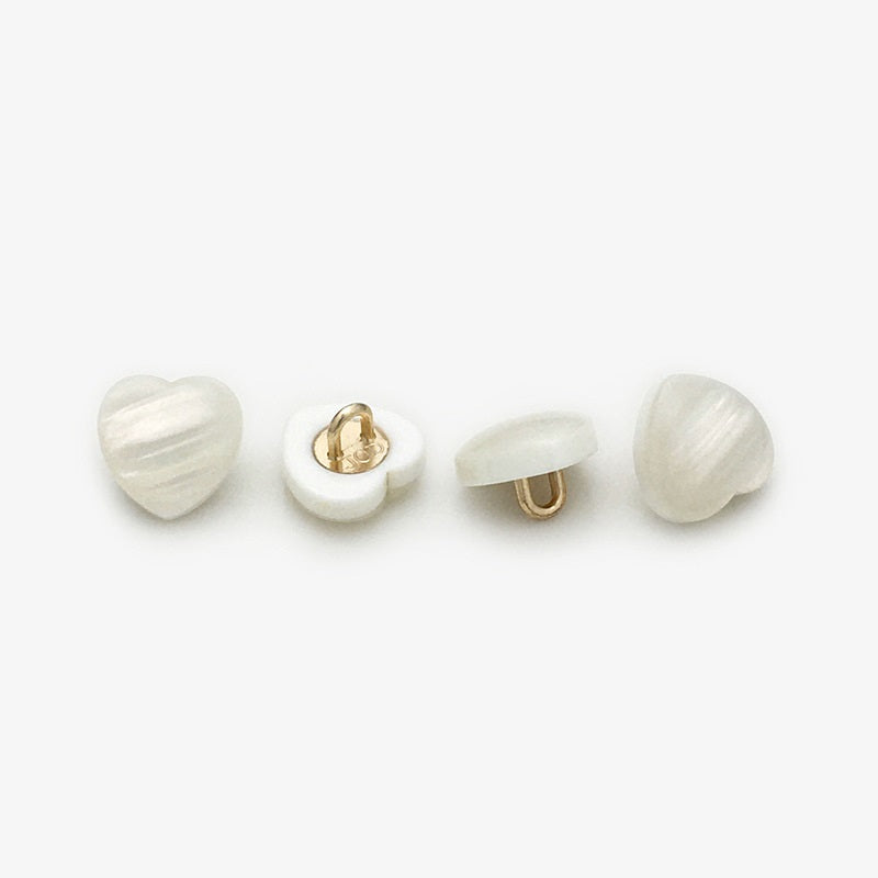 11mm Pearly Heart-Shaped Resin Shirt Buttons with Metal Shank 30pcs