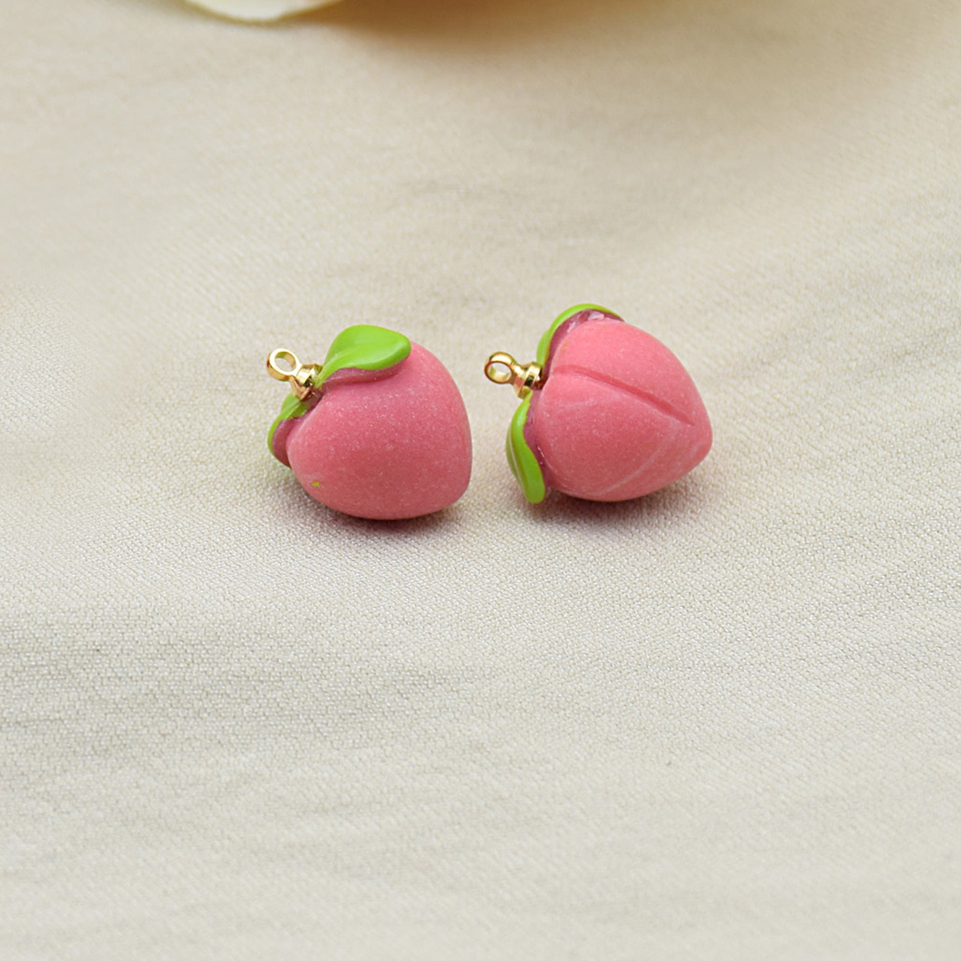 10pcs 3D Resin Peach Charms for Jewelry Making Necklace Earring