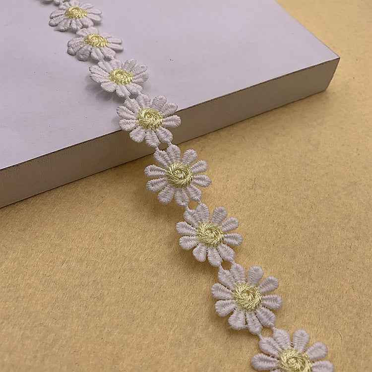 2.5CM Daisy Petal Polyester Lace Trim 15 Yards Floral DIY Craft Ribbon