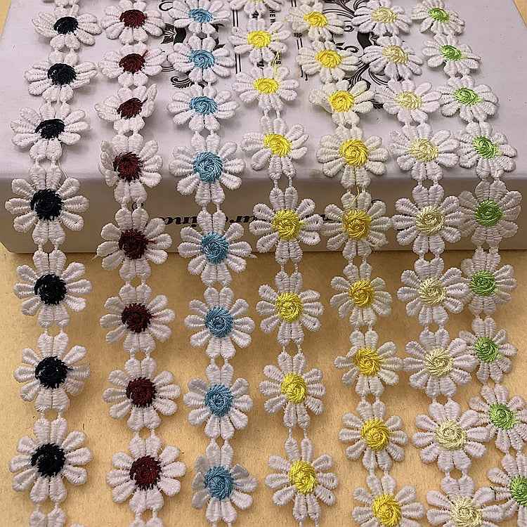 2.5CM Daisy Petal Polyester Lace Trim 15 Yards Floral DIY Craft Ribbon
