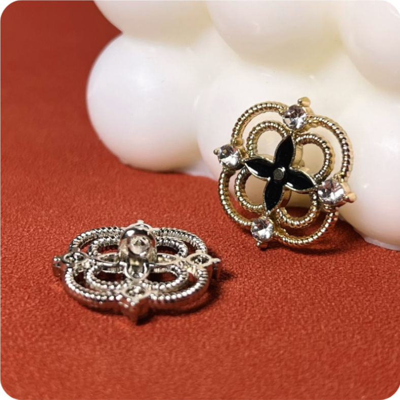 20mm Rhinestone Hollow Clover Metal Shank Button 12pcs