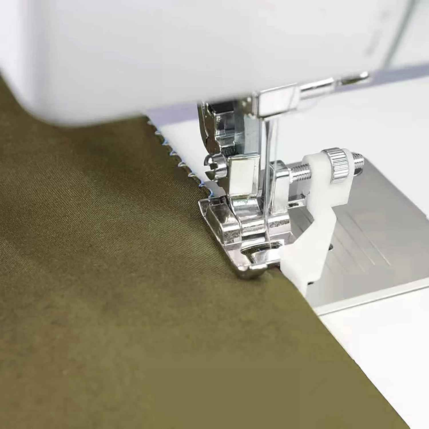 2PCS Blind Stitch Hem Presser Foot for All Low Shank Snap-On Singer