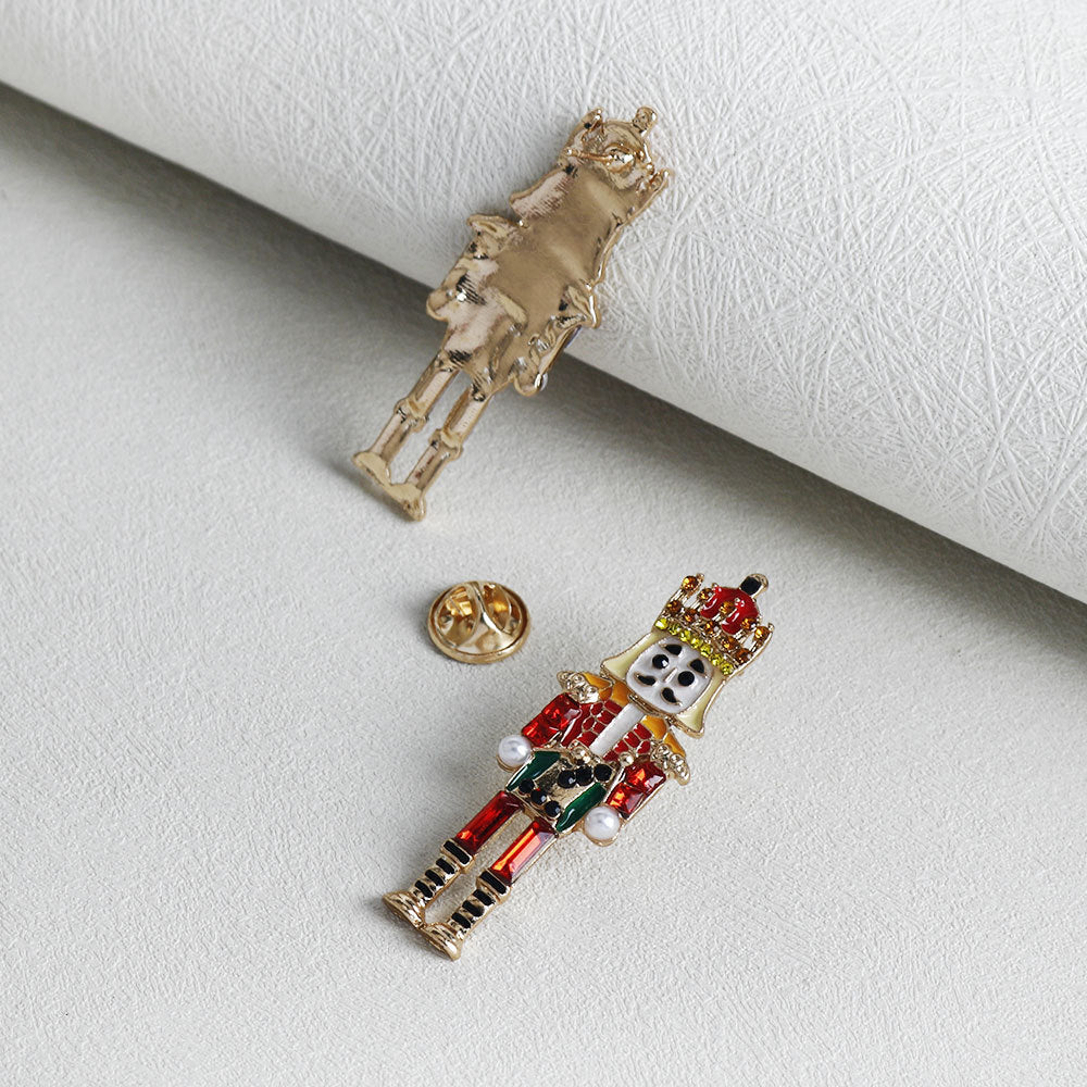 Pin de broche de soldado de nuez con encanto goteante, paquete de 2