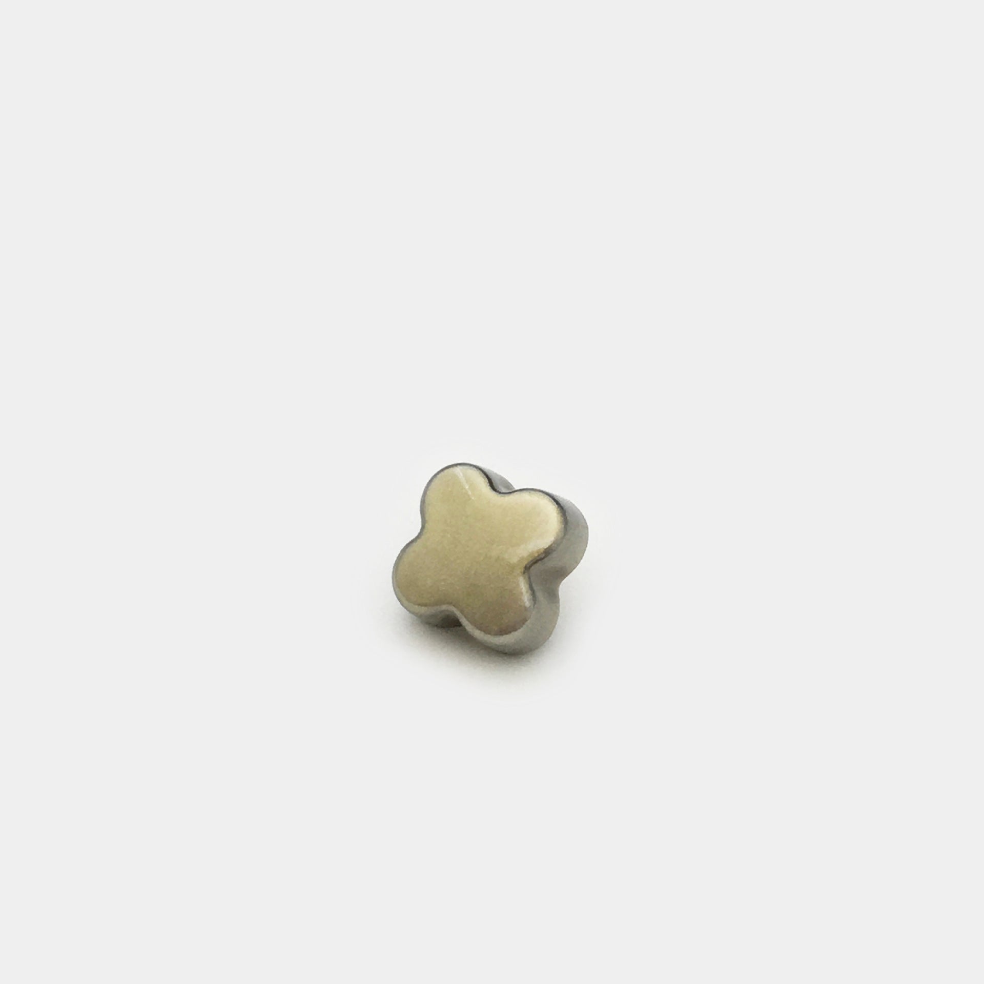 11mm Colorful Clover Hand-sewing Buttons for Shirt 20pcs