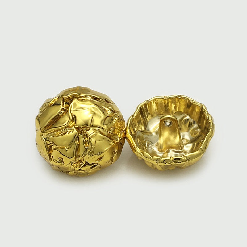 15/17,5/22,5 mm Aranygomba Redőzött Fém Gombok 12 db