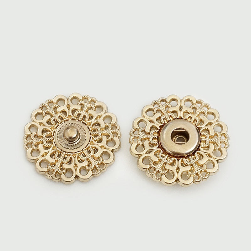 15-30mm Gouden & Zilveren Holle Bloem Metalen Drukknopen