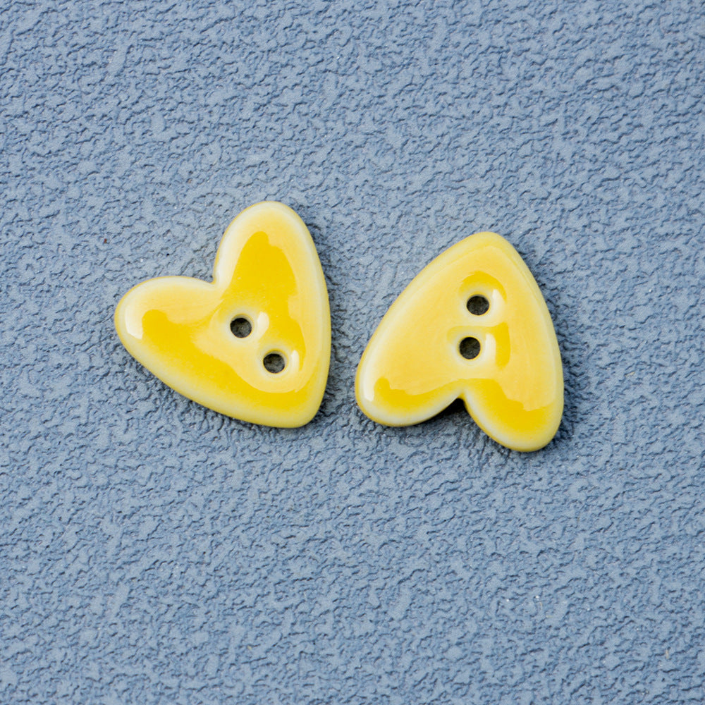 Bottoni in ceramica a forma di cuore 20mm con 2 fori per gioielli fai-da-te 10 pezzi