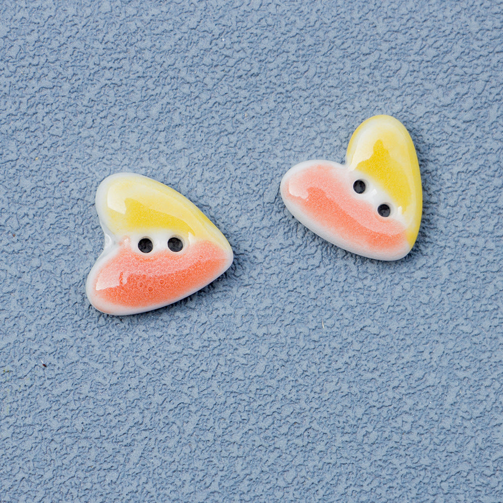 Bottoni in ceramica a forma di cuore 20mm con 2 fori per gioielli fai-da-te 10 pezzi