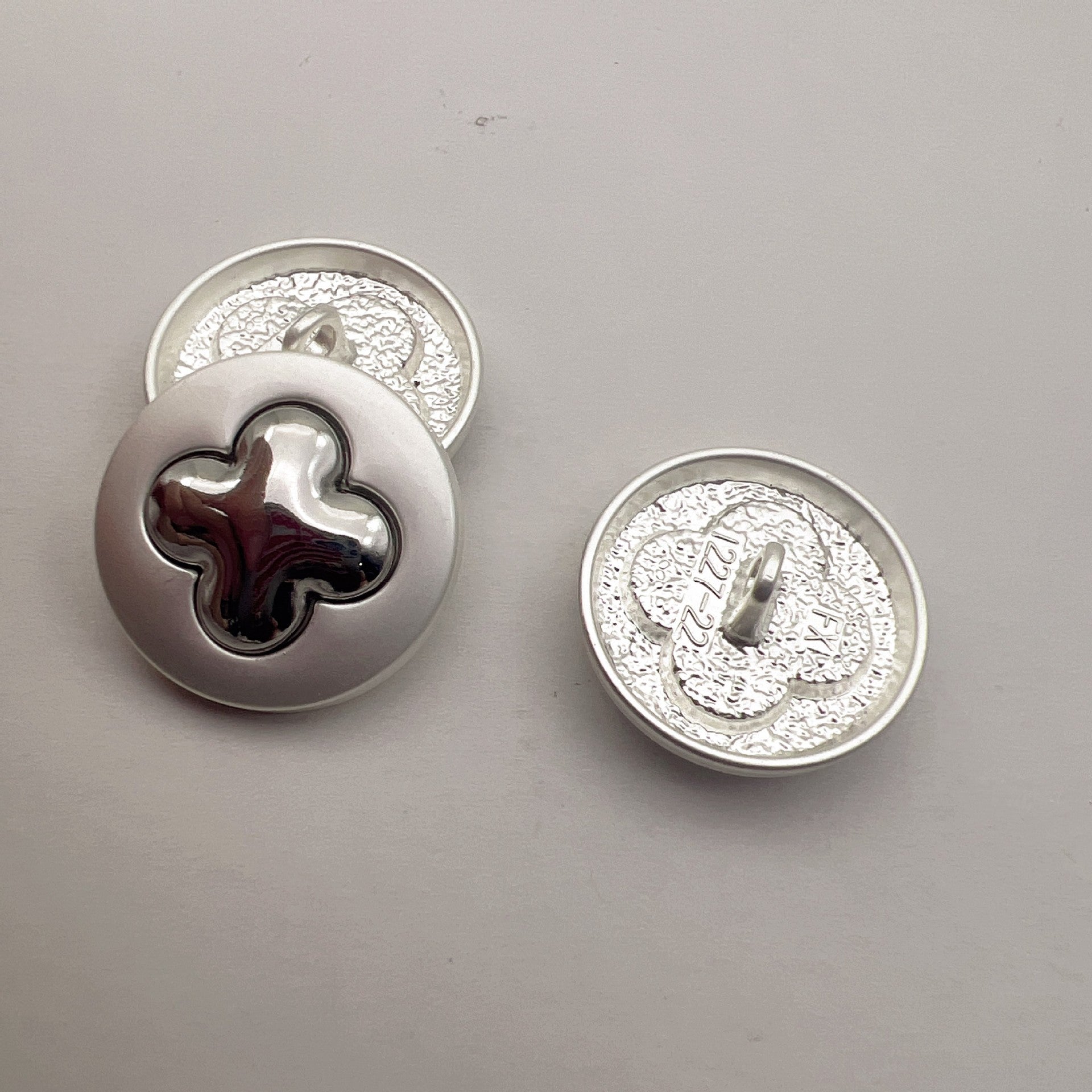 25mm Pearlized Silver Heart Cross Metal Shank Buttons 50pcs