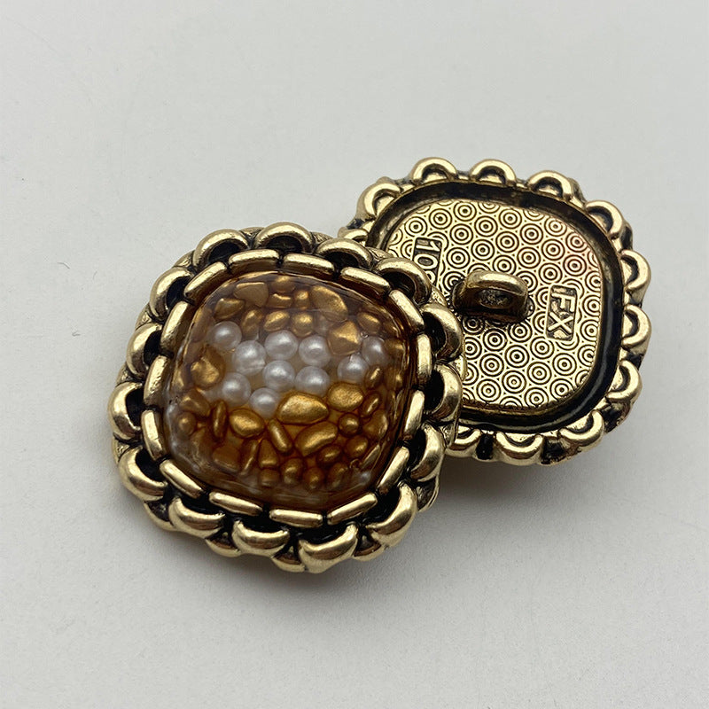 Boutons en résine ambre 28/34/40L avec bords en métal bronze, paquet de 50