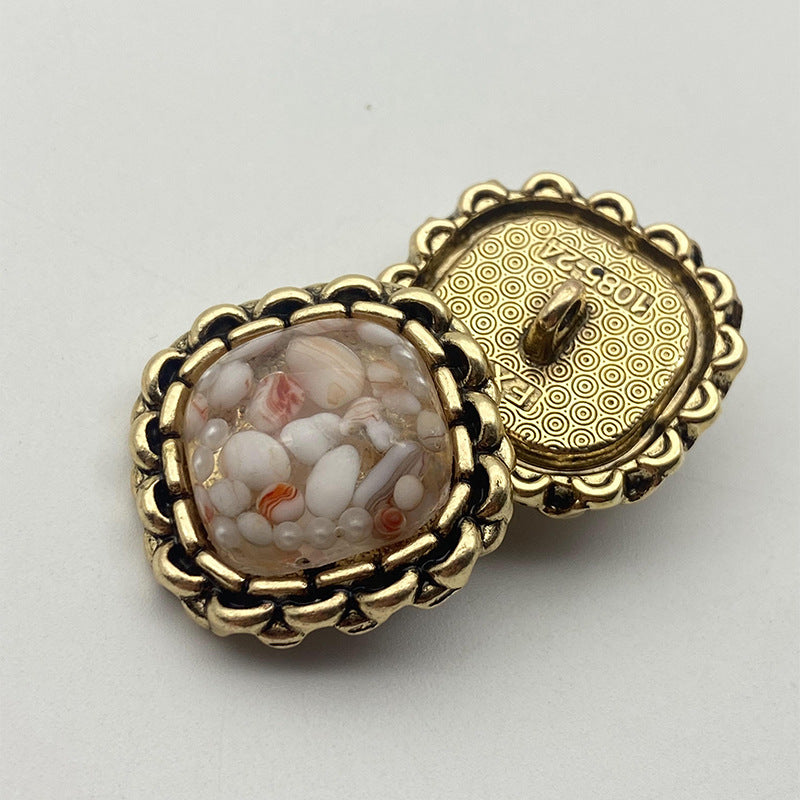 Boutons en résine ambre 28/34/40L avec bords en métal bronze, paquet de 50