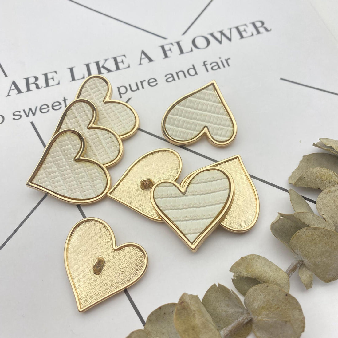 25mm Leather Surface Heart-Shaped Metal Shank Buttons 10pcs