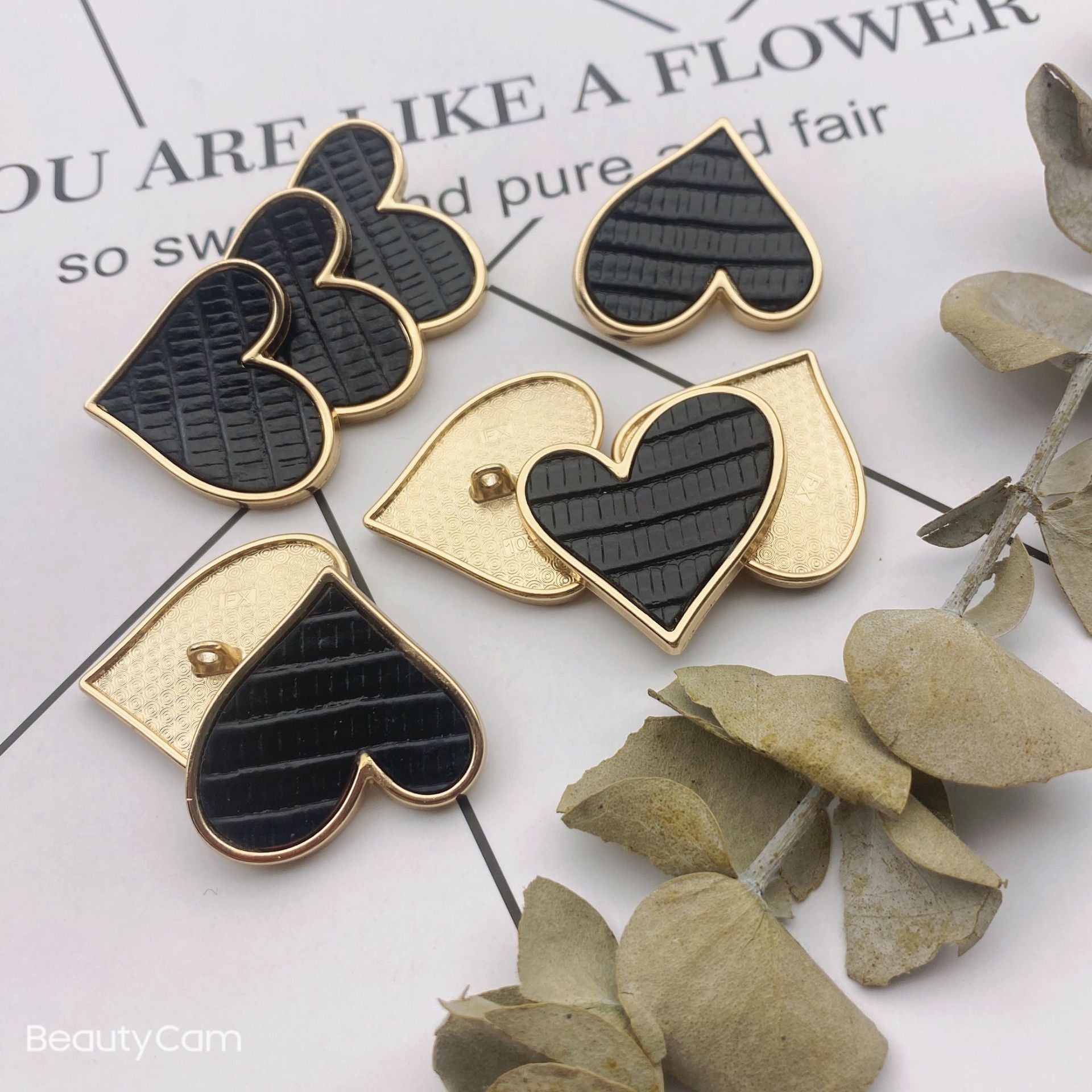 25mm Leather Surface Heart-Shaped Metal Shank Buttons 10pcs