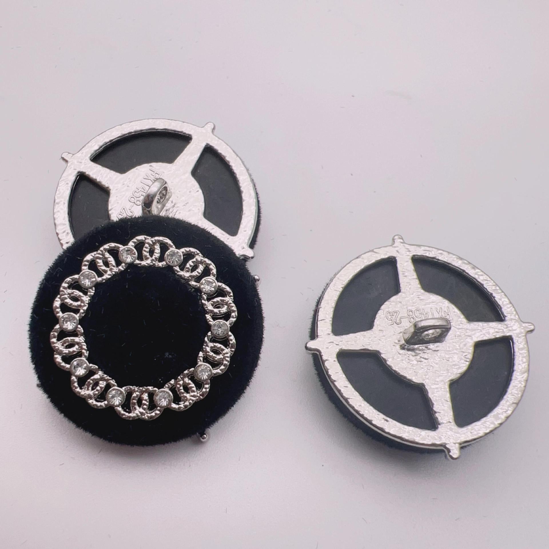 25mm Round Crystal Bead Velvet Metal Buttons 50 Pack